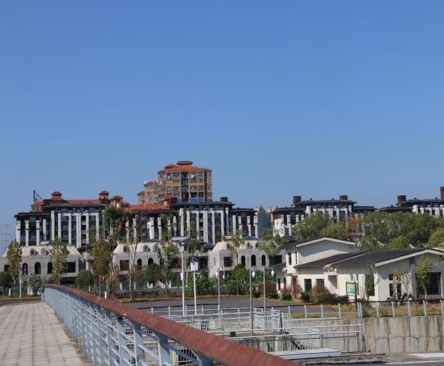 金城·湖山阅地下室